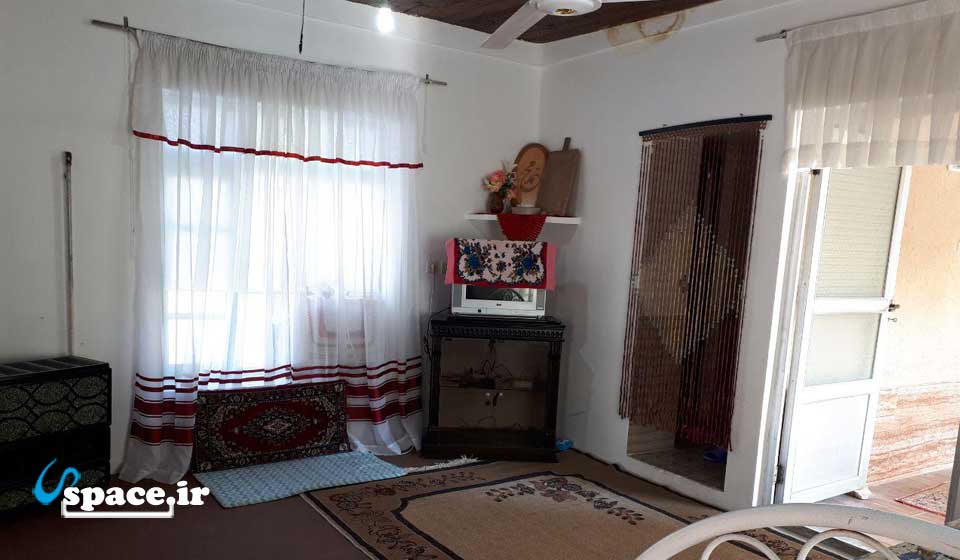 نمای داخل هال اقامتگاه بوم گردی انارباغ - التپه -  بهشهر - مازندران